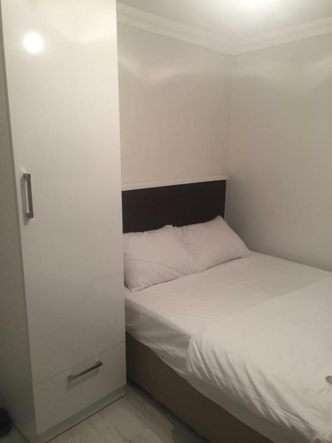 Taksim Square Apart Hotel Istanboel Buitenkant foto